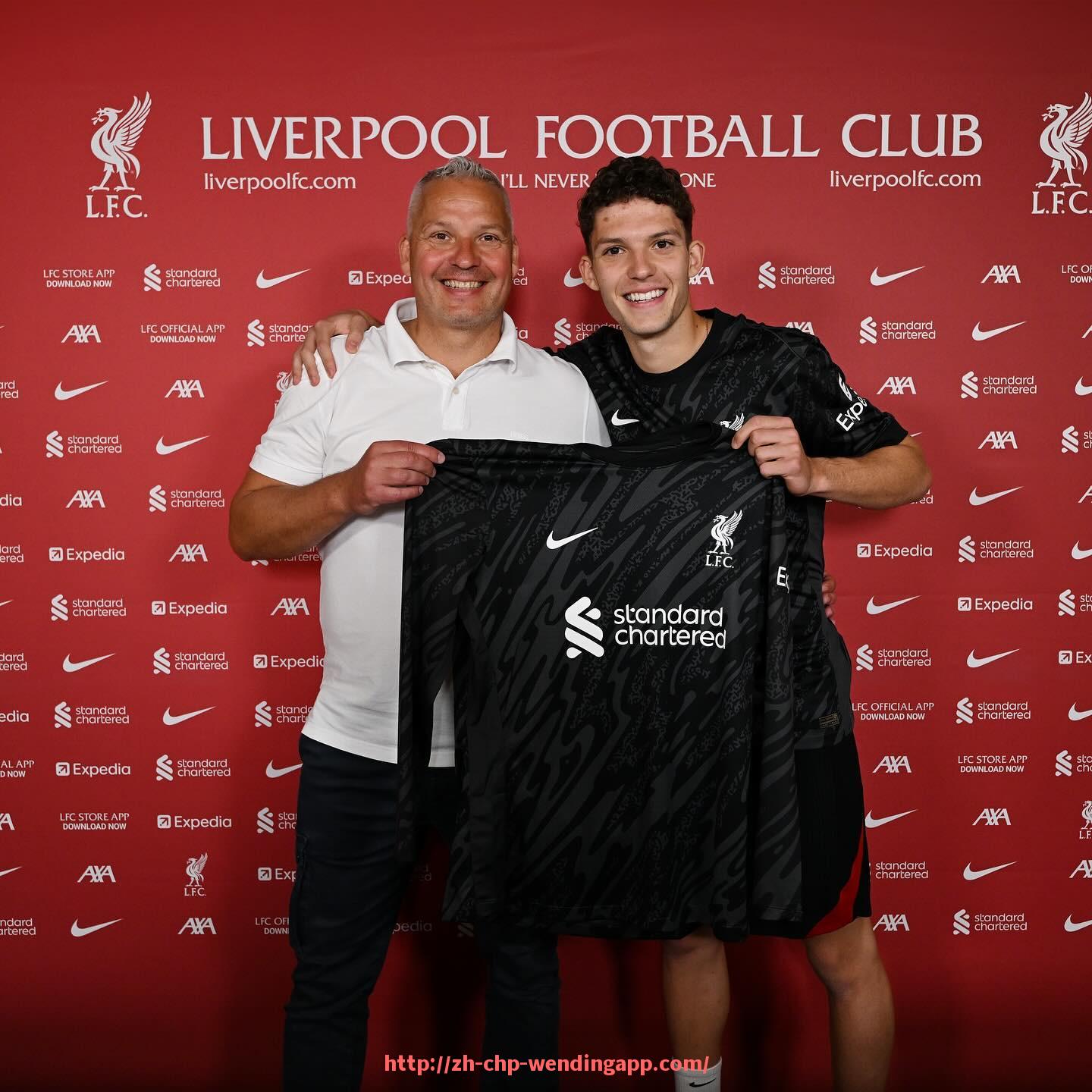 问鼎娱乐官网-西甲联赛“会会”指什么?球迷互动平台介绍